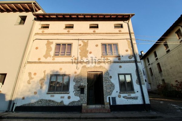 quadrivano in vendita a Porpetto