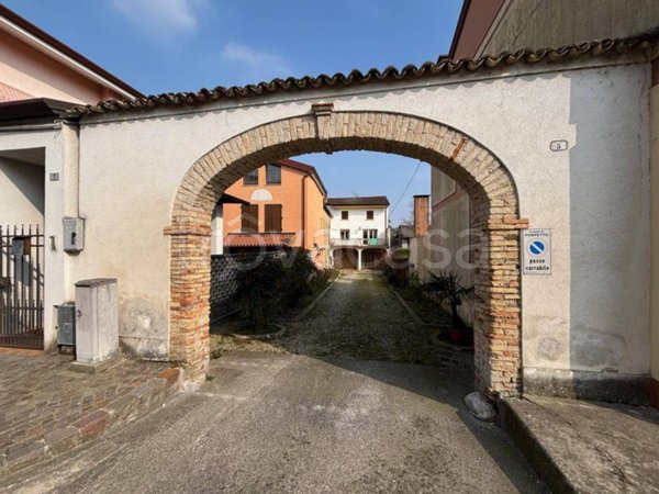 casa indipendente in vendita a Porpetto