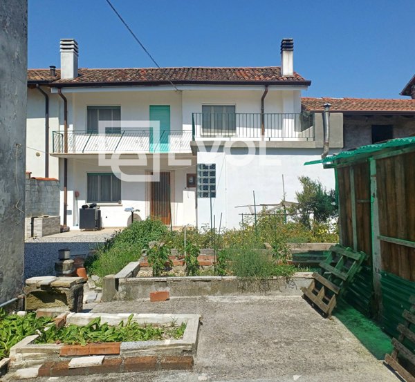 casa indipendente in vendita a Porpetto