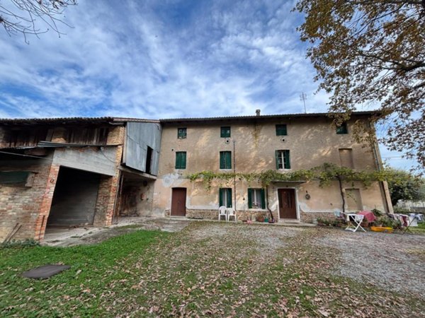 casa indipendente in vendita a Porpetto in zona Castello