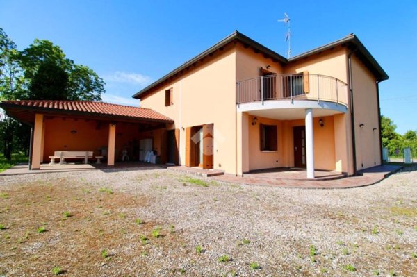 casa indipendente in vendita a Porpetto in zona Castello
