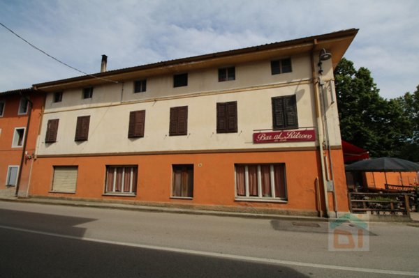 negozio in vendita a Porpetto in zona Castello
