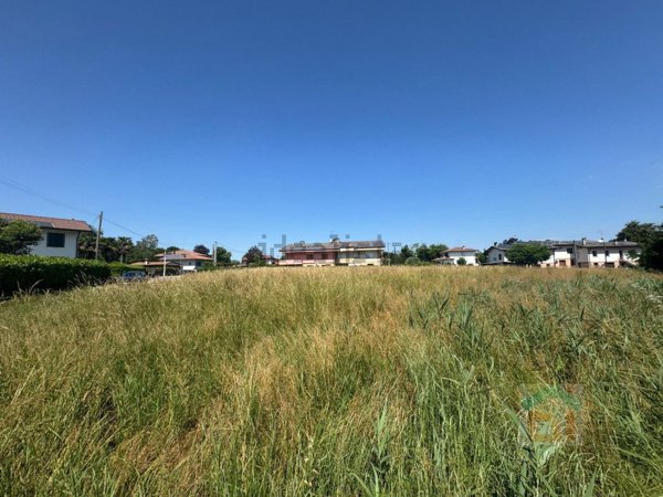 terreno edificabile in vendita a Porpetto in zona Villalta