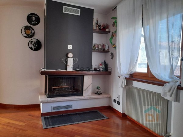 casa indipendente in vendita a Porpetto