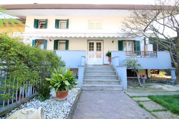 casa indipendente in vendita a Povoletto in zona Primulacco