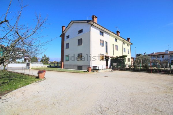 casa indipendente in vendita a Povoletto in zona Salt