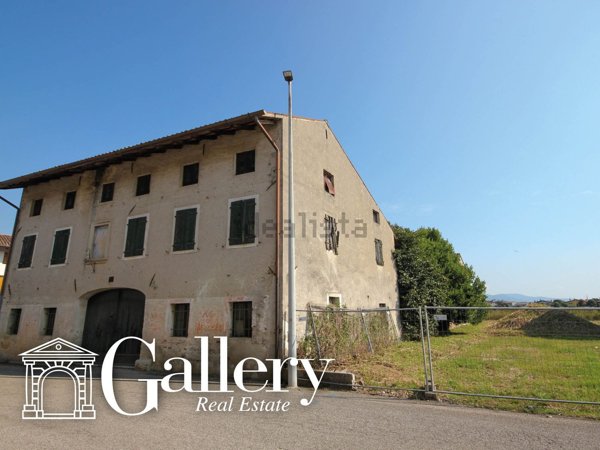casale in vendita a Povoletto