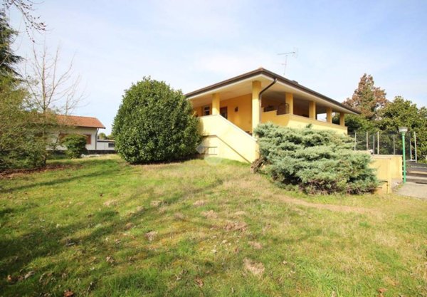 casa indipendente in vendita a Povoletto in zona Siacco