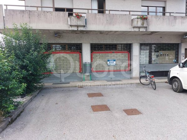 negozio in vendita a Povoletto