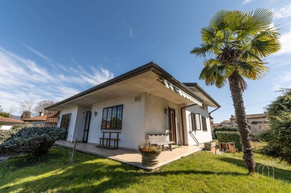 casa indipendente in vendita a Povoletto