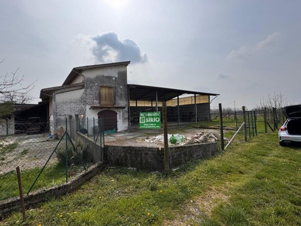 casa indipendente in vendita a Povoletto