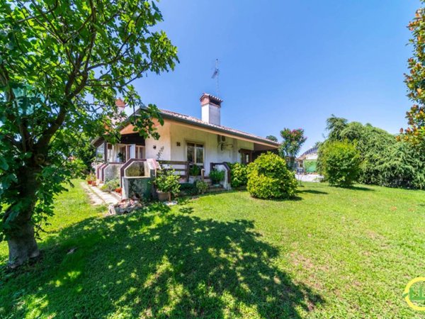casa indipendente in vendita a Povoletto