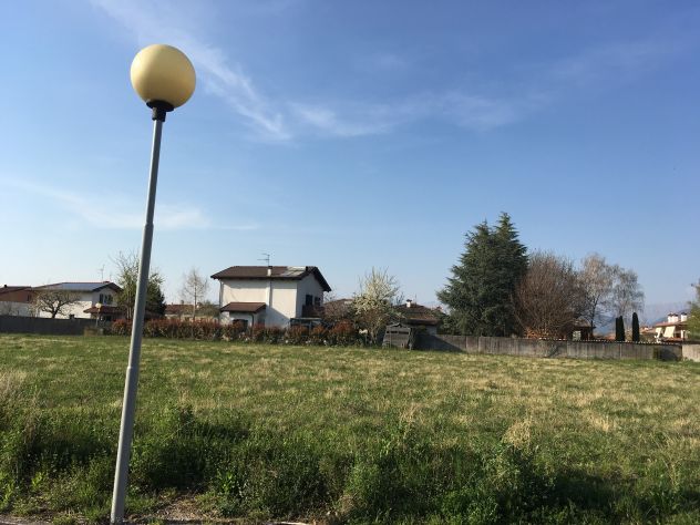 terreno edificabile in vendita a Povoletto