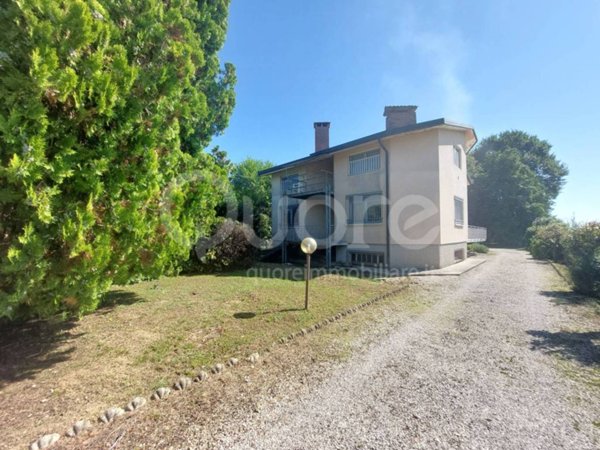 casa indipendente in vendita a Povoletto