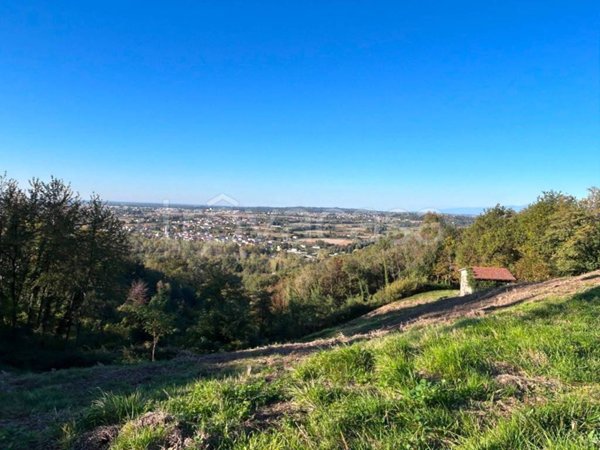 casa indipendente in vendita a Povoletto in zona Savorgnano