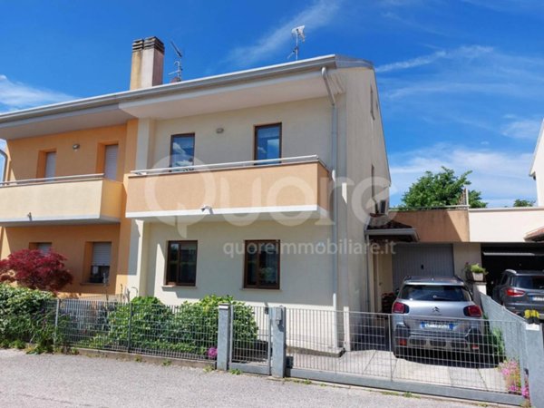 casa indipendente in vendita a Povoletto in zona Salt