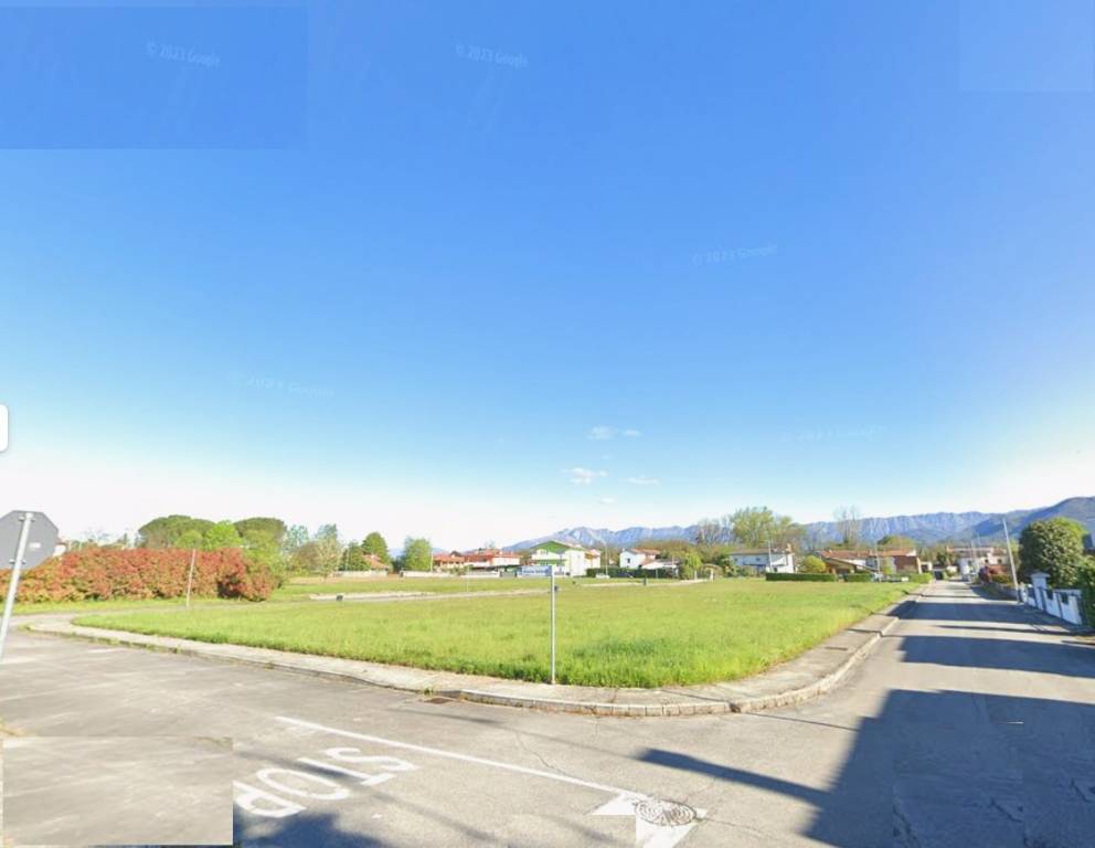 terreno edificabile in vendita a Povoletto in zona Siacco
