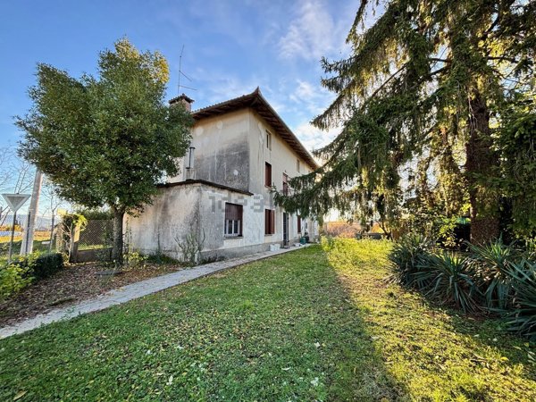 casa indipendente in vendita a Povoletto