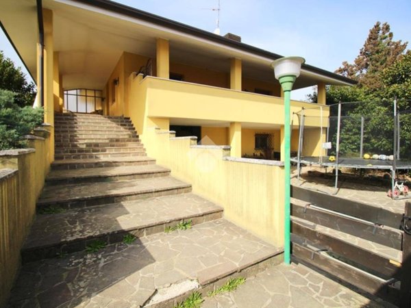 casa indipendente in vendita a Povoletto in zona Siacco