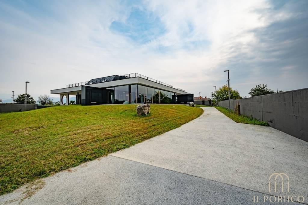 casa indipendente in vendita a Povoletto