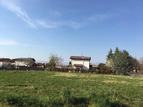 terreno edificabile in vendita a Povoletto