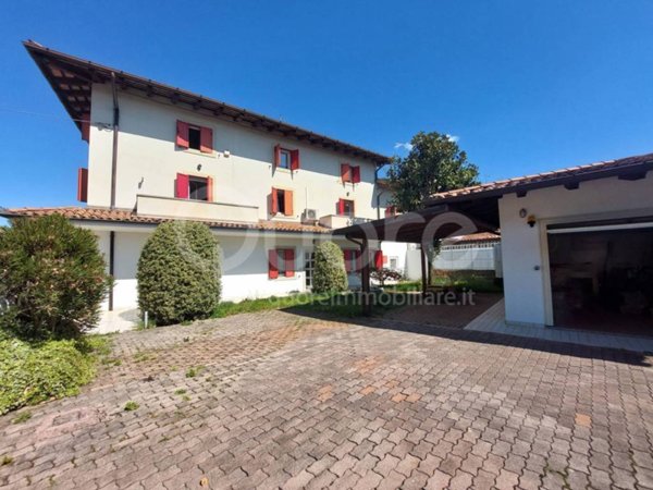 casa indipendente in vendita a Povoletto in zona Grions