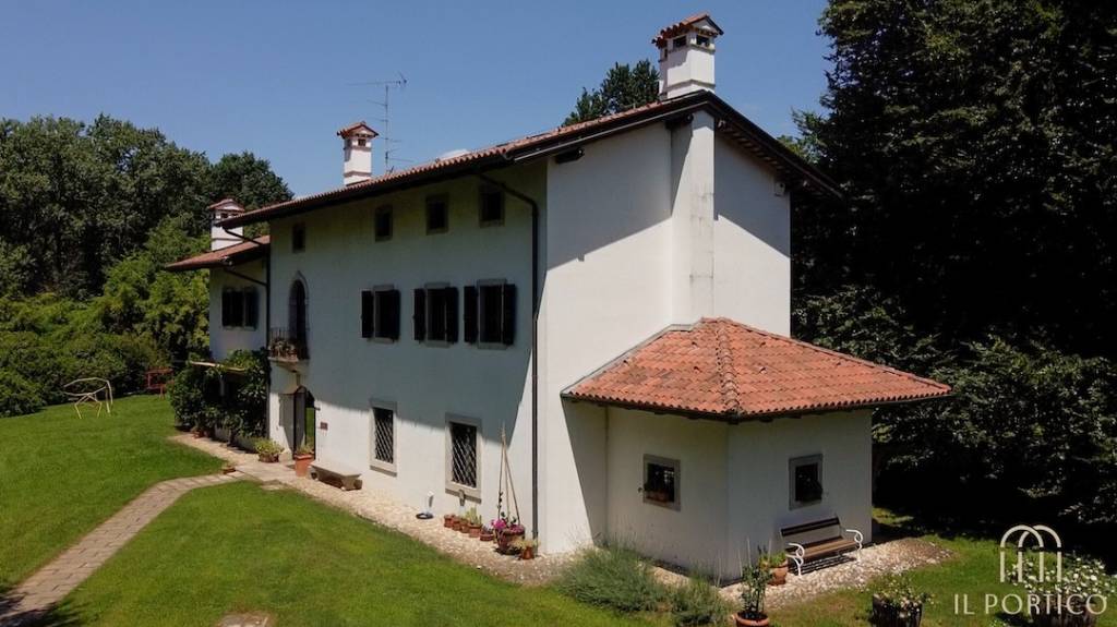 casa indipendente in vendita a Povoletto