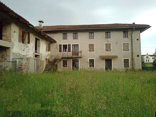 casale in vendita a Povoletto