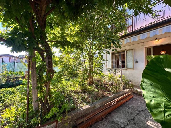 casa indipendente in vendita a Povoletto in zona Grions