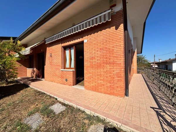 casa indipendente in vendita a Povoletto in zona Salt