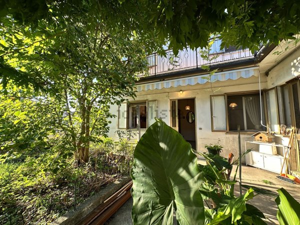 casa indipendente in vendita a Povoletto in zona Grions