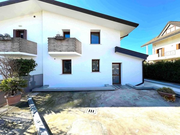casa indipendente in vendita a Pozzuolo del Friuli in zona Zugliano