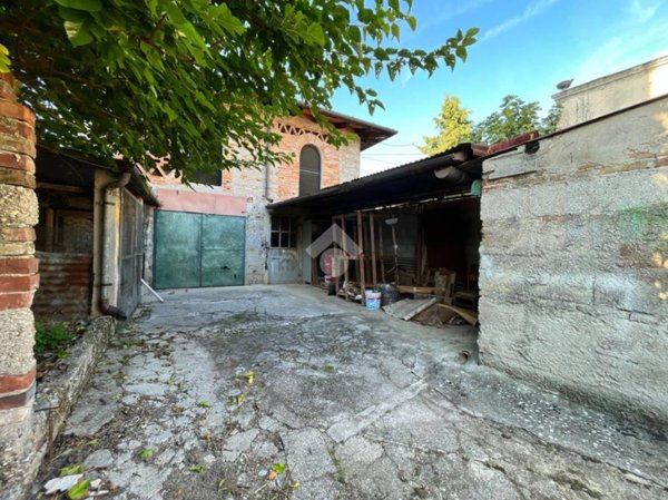 appartamento in vendita a Pozzuolo del Friuli in zona Sammardenchia