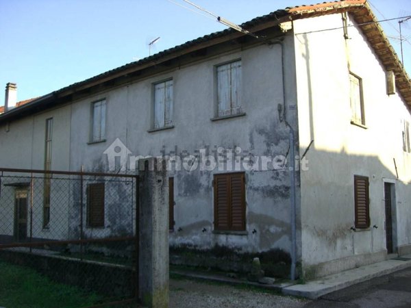 pentavano in vendita a Pozzuolo del Friuli in zona Sammardenchia