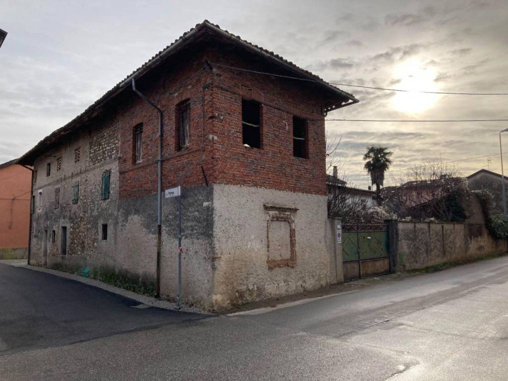 casa indipendente in vendita a Pozzuolo del Friuli in zona Terenzano