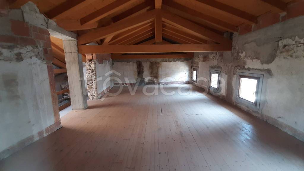 casa indipendente in vendita a Pozzuolo del Friuli in zona Zugliano