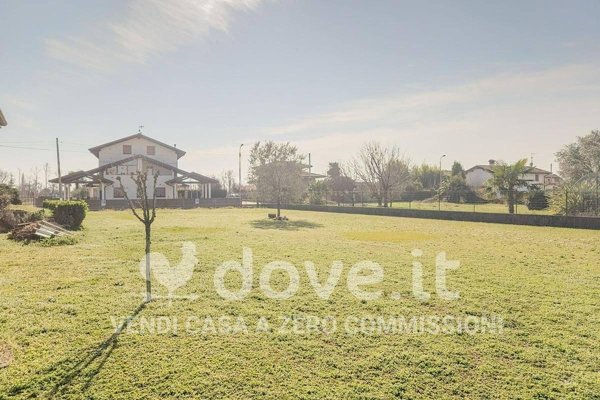casa indipendente in vendita a Pozzuolo del Friuli