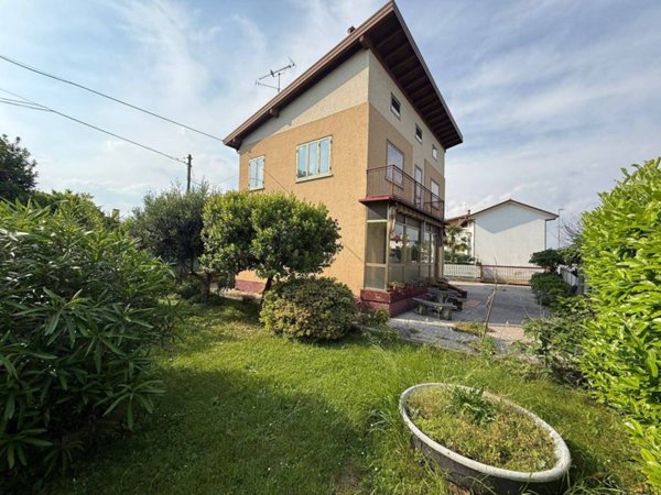 casa indipendente in vendita a Pozzuolo del Friuli in zona Zugliano