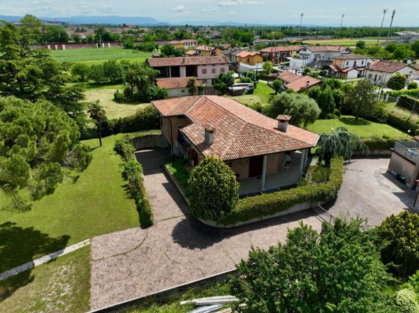 casa indipendente in vendita a Pozzuolo del Friuli in zona Terenzano