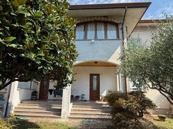 appartamento in vendita a Pozzuolo del Friuli in zona Zugliano