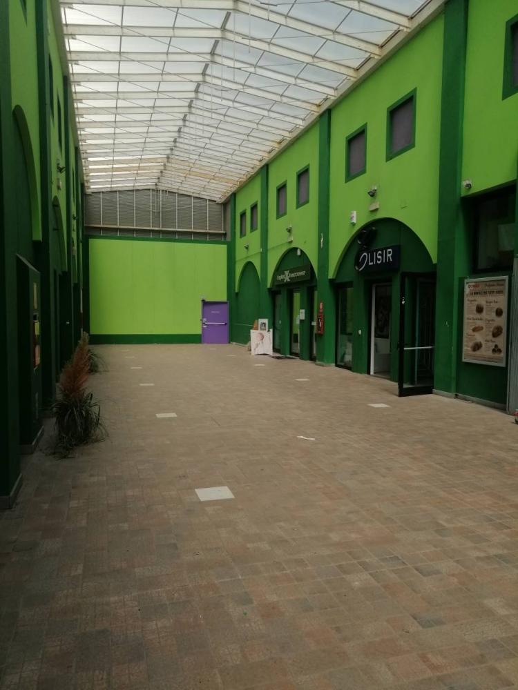 negozio in vendita a Pozzuolo del Friuli