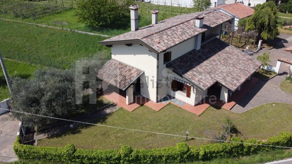 casa indipendente in vendita a Pozzuolo del Friuli