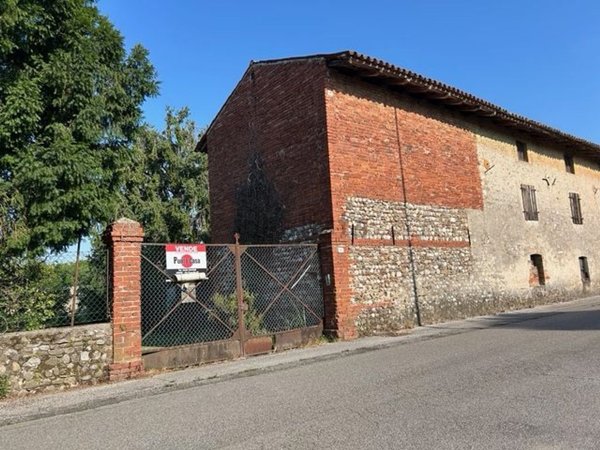 casa indipendente in vendita a Pozzuolo del Friuli