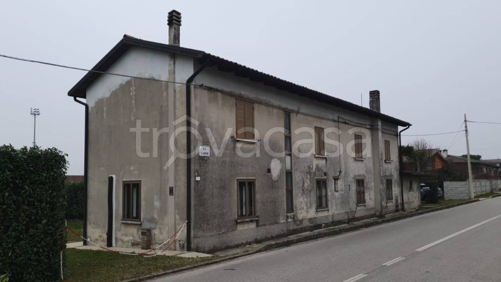 casa indipendente in vendita a Pozzuolo del Friuli in zona Cargnacco