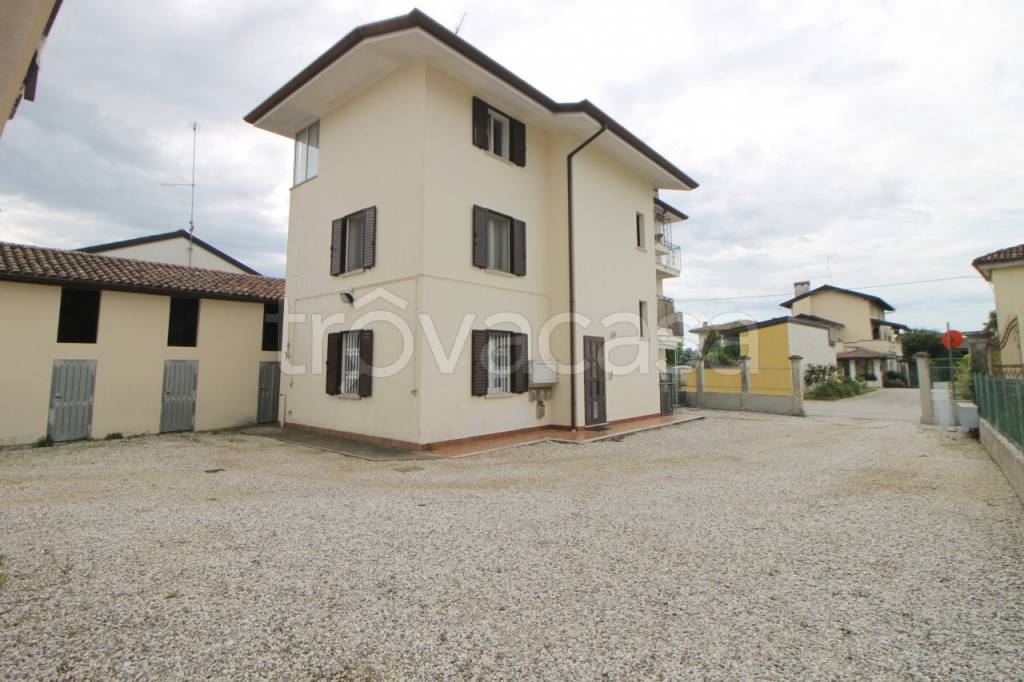 appartamento in vendita a Pozzuolo del Friuli in zona Terenzano