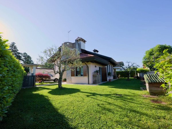 casa indipendente in vendita a Pozzuolo del Friuli in zona Zugliano