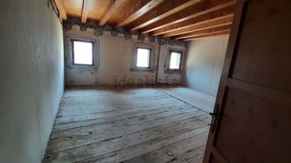 appartamento in vendita a Pozzuolo del Friuli in zona Zugliano