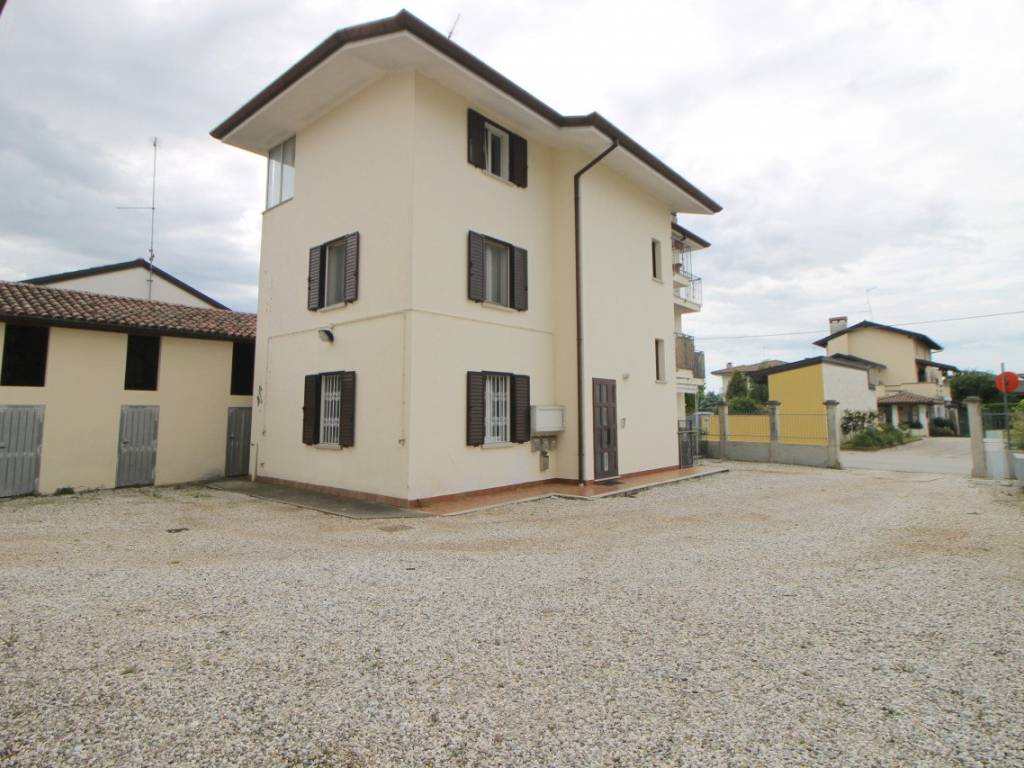 appartamento in vendita a Pozzuolo del Friuli in zona Terenzano