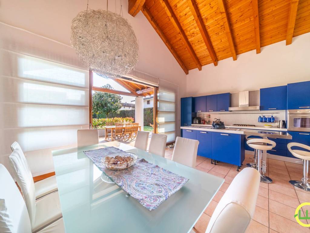 casa indipendente in vendita a Pozzuolo del Friuli in zona Terenzano