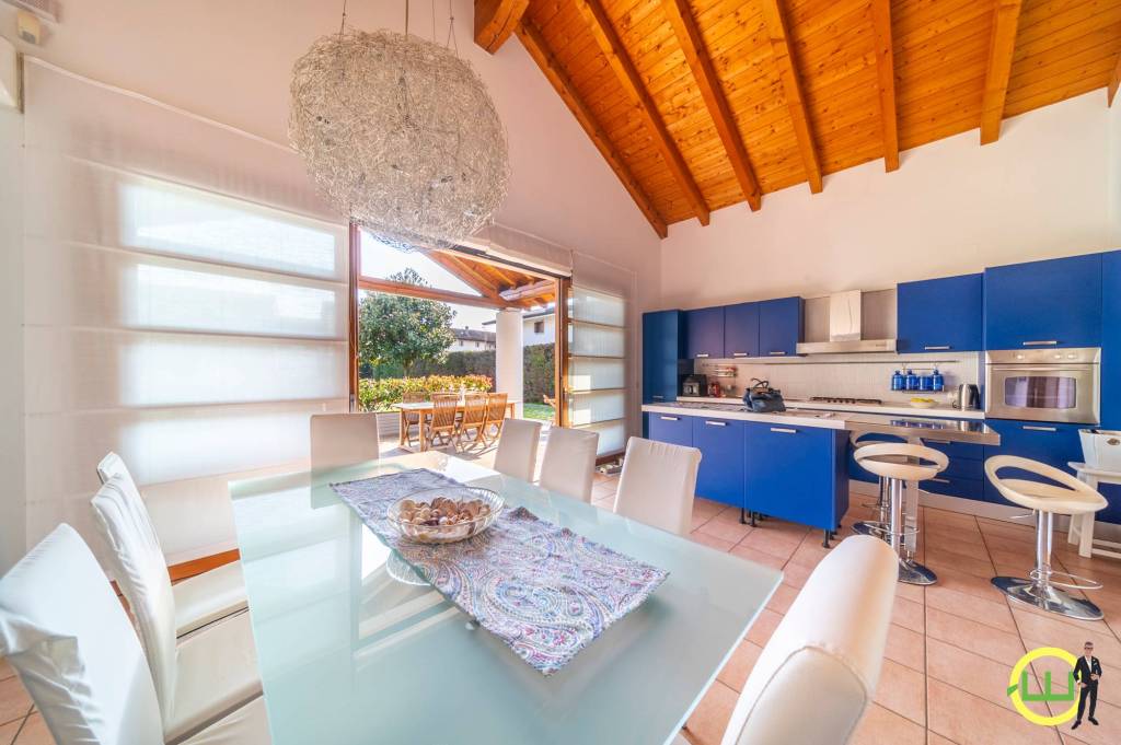 casa indipendente in vendita a Pozzuolo del Friuli in zona Zugliano